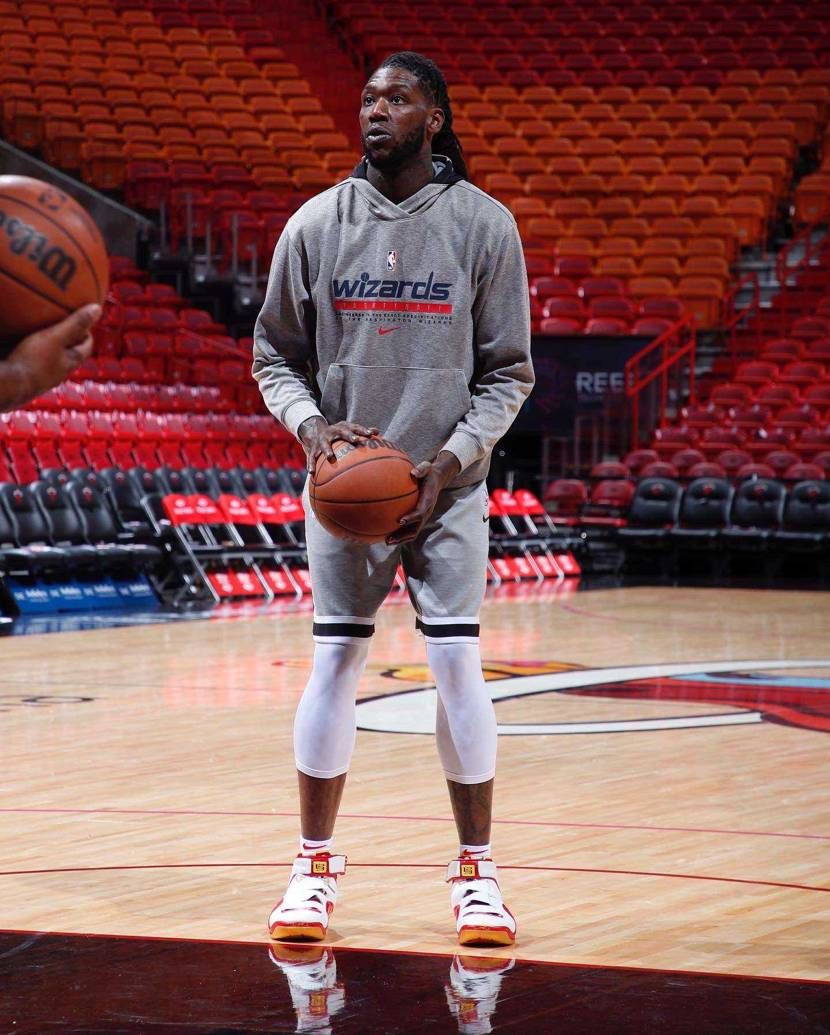Trezz played in Bron 4s.