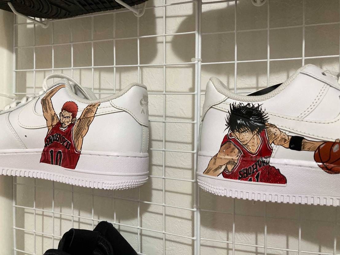 スニーカーペイント！
スラダン映画楽しみ〜
エアジョーダン1high白にペイ