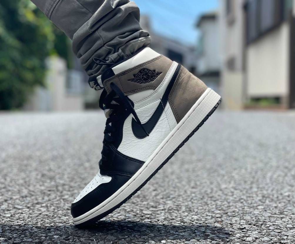 やっぱスムースレザーいいですよねぇ🤤
今日はモカで出かけま