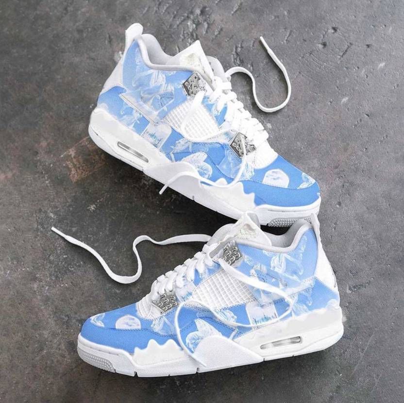 起きたら当たってた。
写真みたく半分剥がして履こうかしら