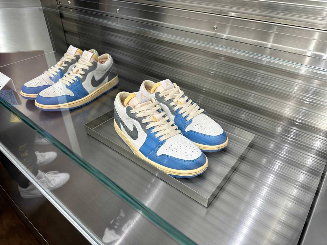 ワークショップは2,30番入店くらいで満員
レアスニの販売