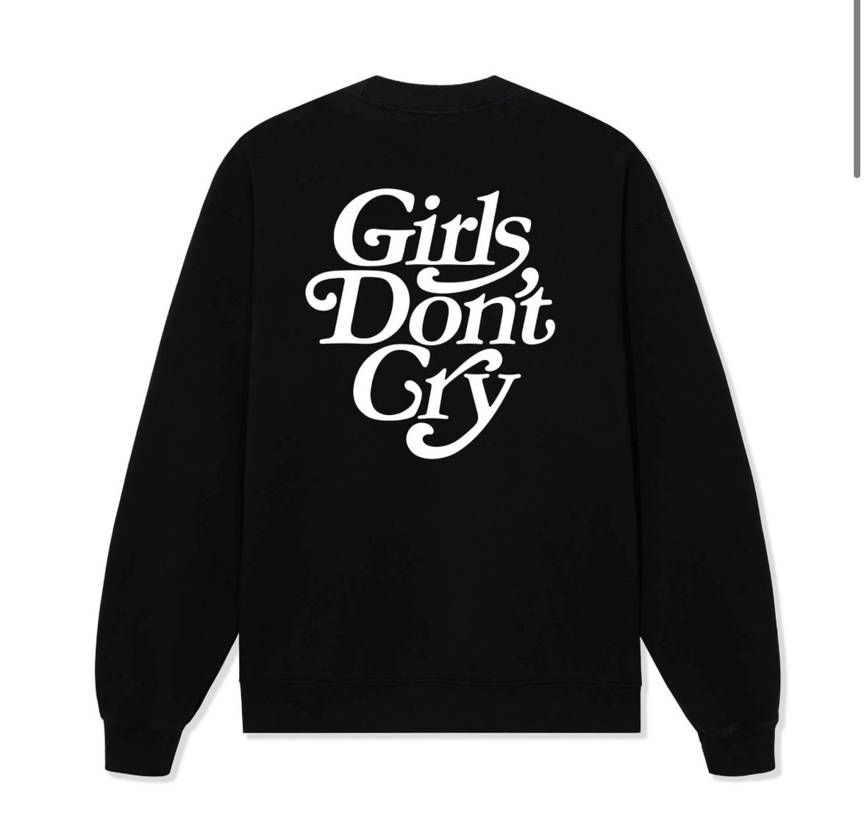 黒フラワー缶買えなかったけど
クルーネック2色と白フラワー缶はゲット。

