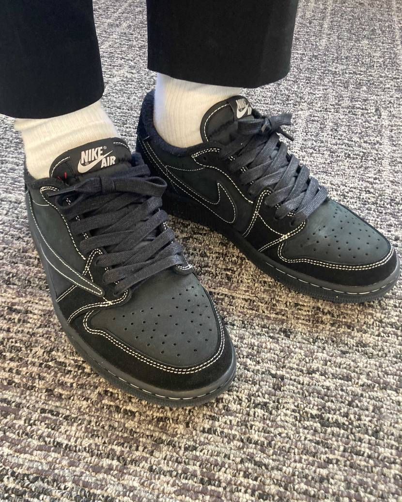 AJ1× Travis Scott バンダナ2枚 靴紐 空箱 アウトカートン