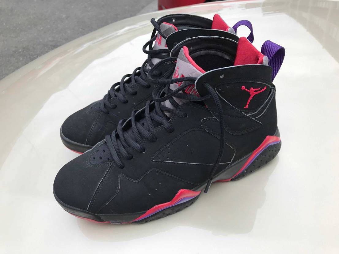 AJ7 2012年持っていてたまに履いてるけど新しいの欲しい😉
オリジナルが