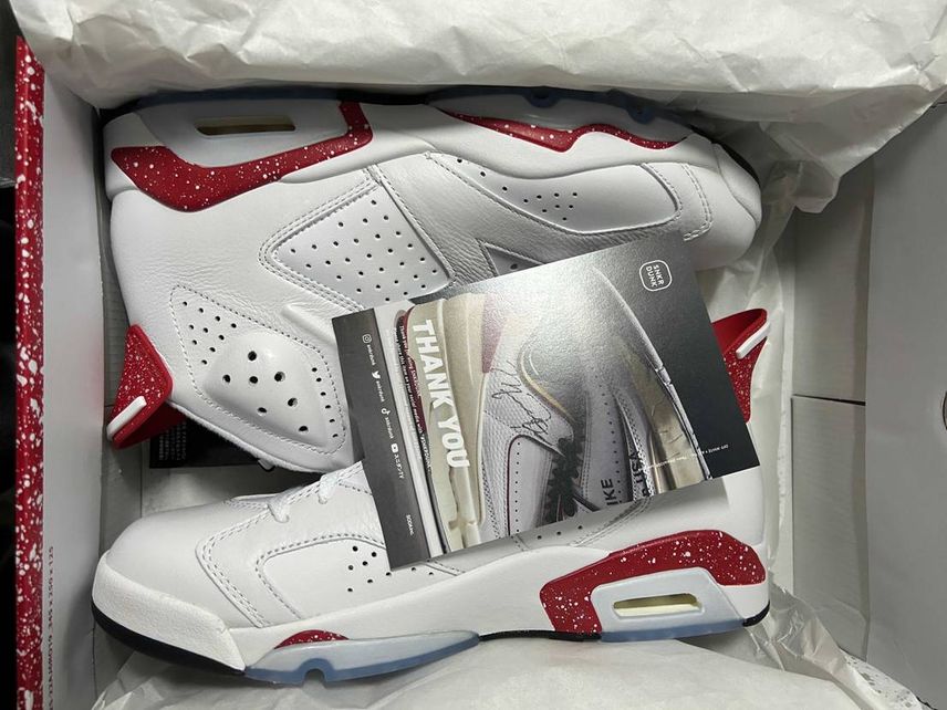 Air Jordan 6 Retro “Red Oreo”