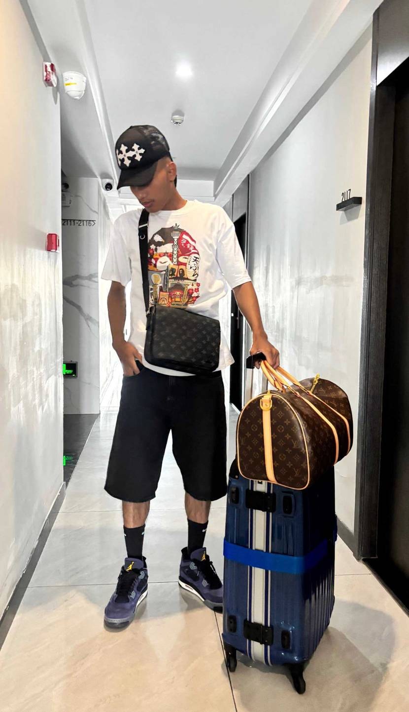 Air Jordan 4 lakers outfitsに合わせやすい