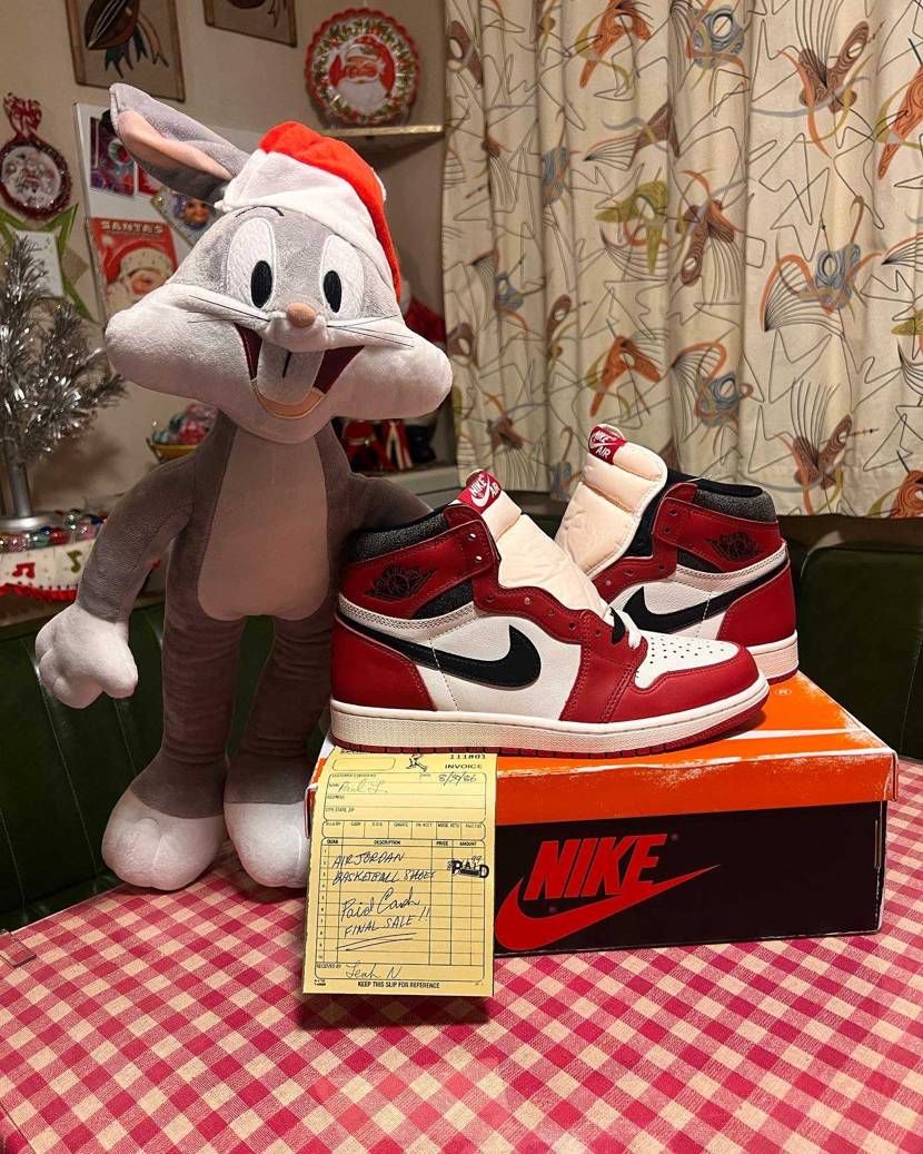 NIKEからのクリスマスプレゼントという事でクリスマス仕様に