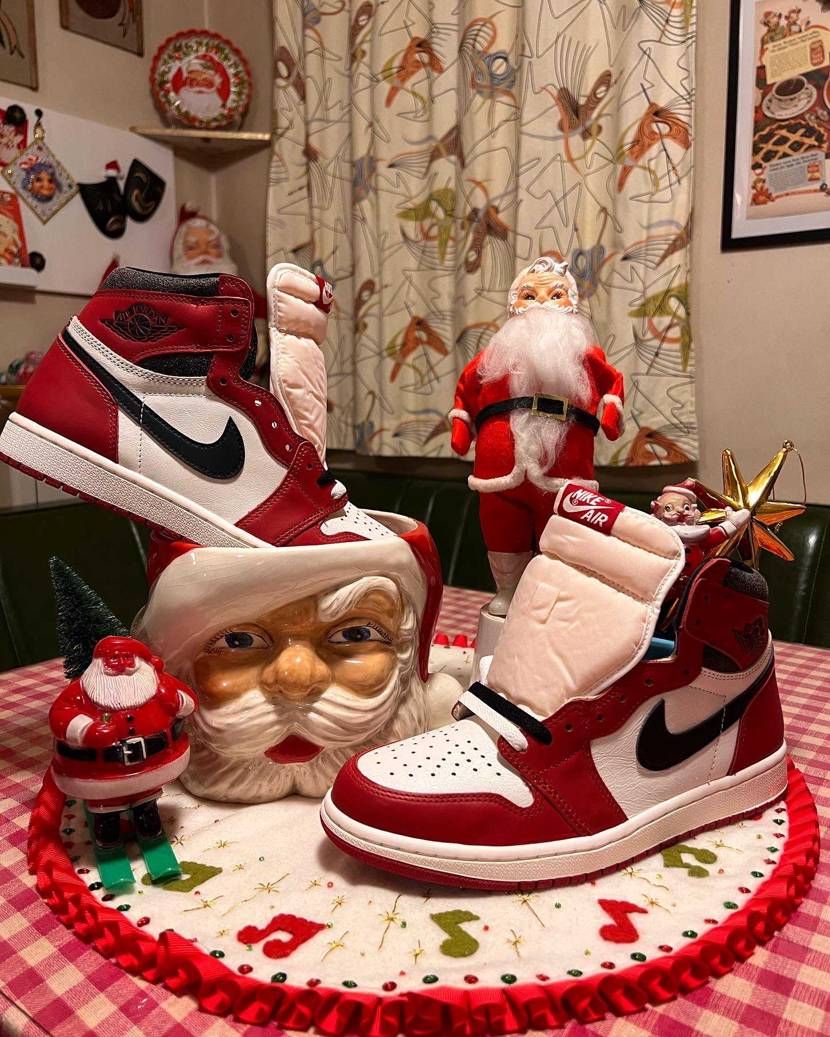 NIKEからのクリスマスプレゼントという事でクリスマス仕様に