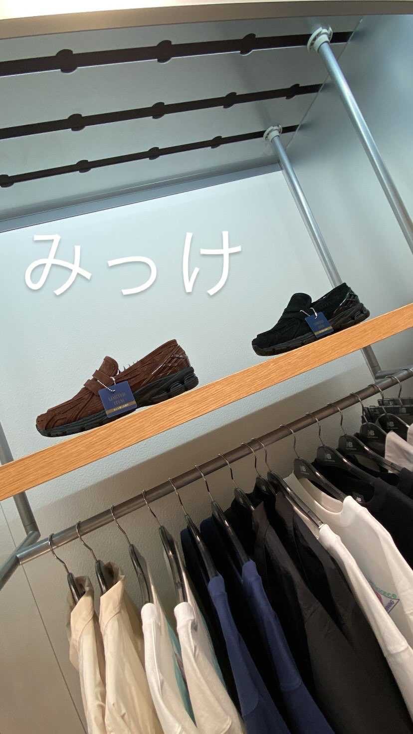 梅田の店舗両色ともありました!
サイズは欠けてないみたいです!
クーポン使用