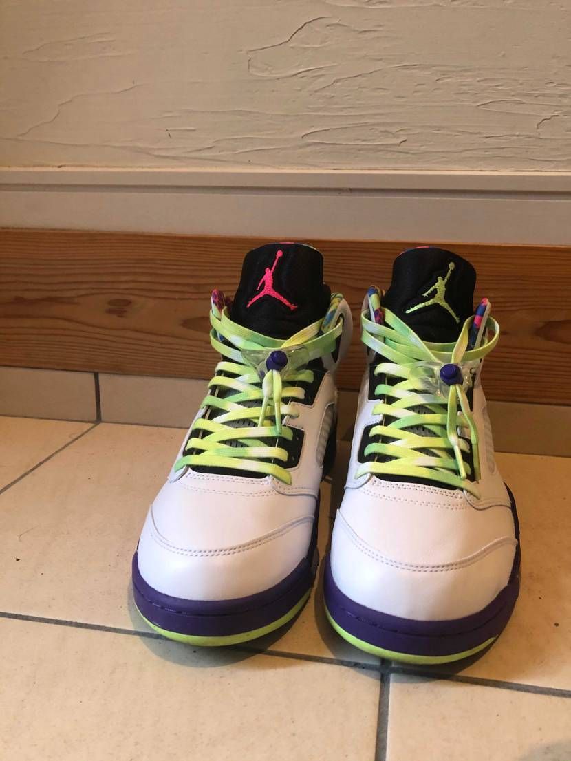 スニーカーダンクにて購入したJordan5で、某フリマアプリにて購入したタイダイ