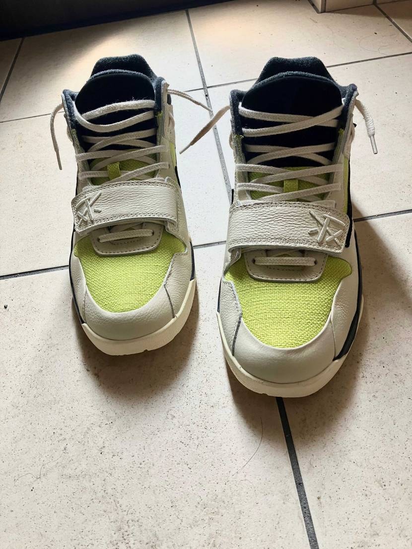 今日、某フリマサイトにて未使用に近い綺麗な個体が届
きまし