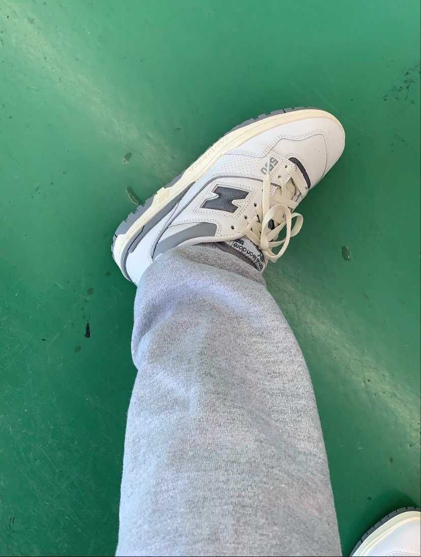 昨日ALDより着弾しました。
インソールが厚くて、脱げかける感覚があったので、