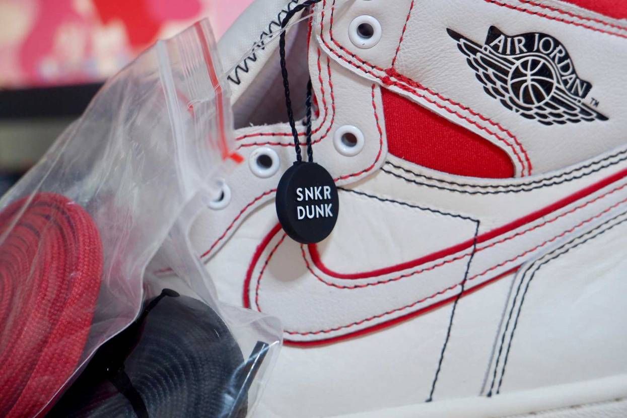 Air Jordan 1 Retro High 
Phantom Gym Re