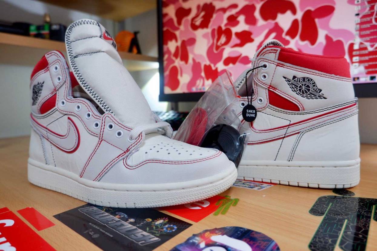 Air Jordan 1 Retro High 
Phan