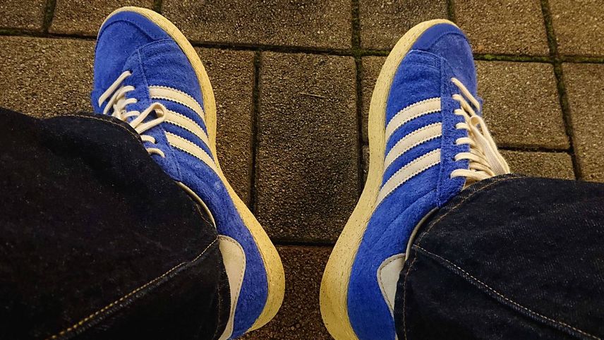 初実着、合わせやすくて毛足の長いスエードも良い感じです👍ホント良い靴ですよ、紐
