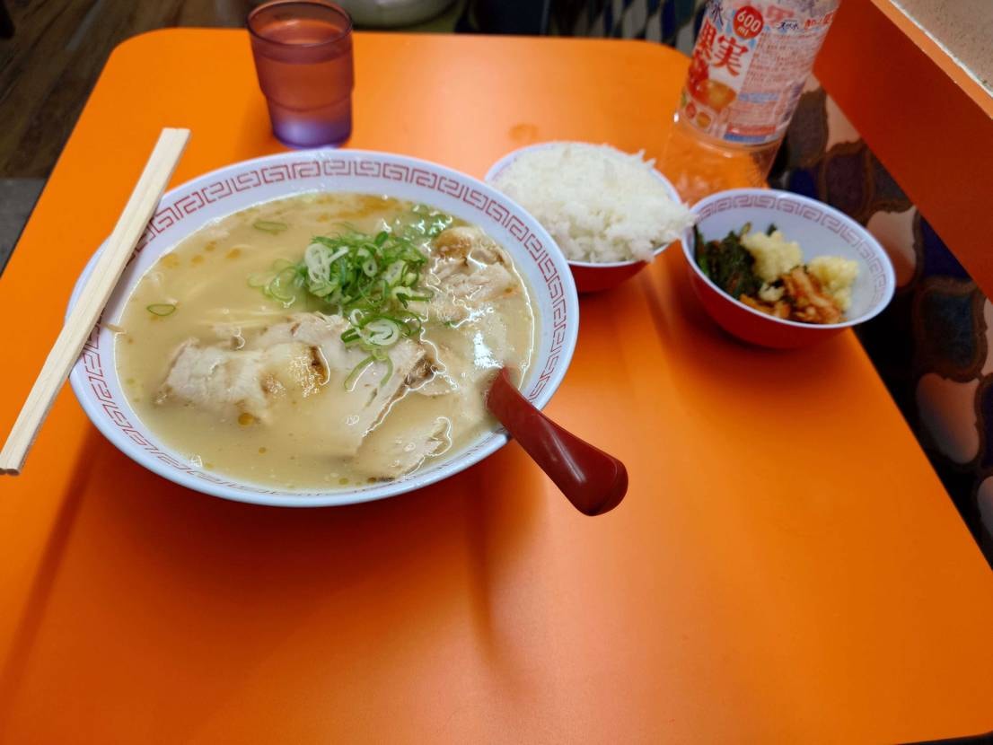 三連休の２日目。
何とか天気も回復し、とりあえず名古屋へ♪
