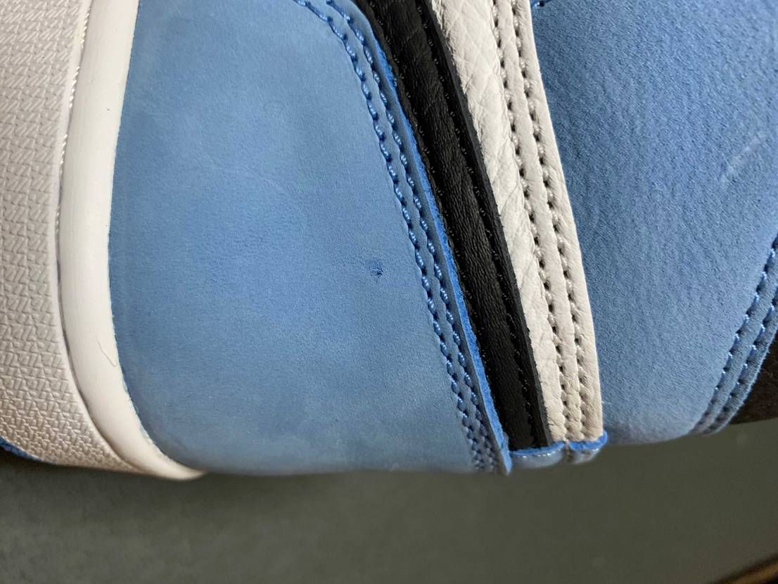 スニダンで購入したのですが、これはしょうがないですか？