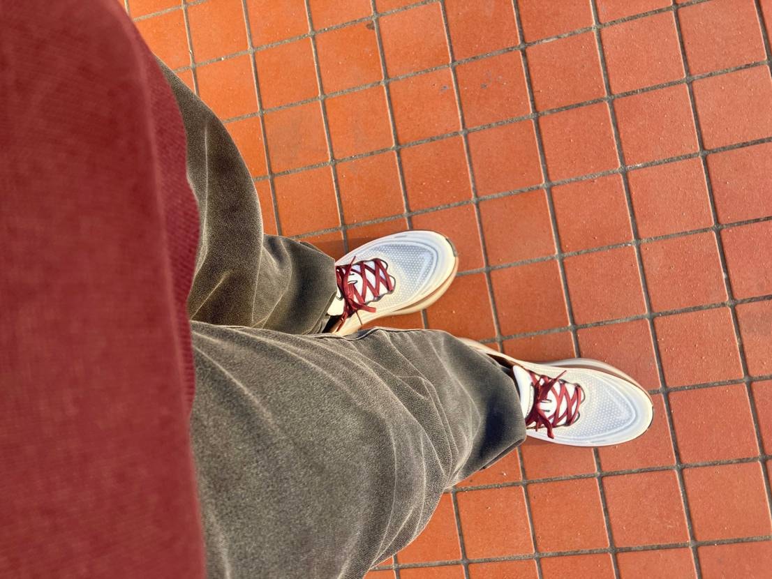 ランニングはしないけど、この履き心地は癖になりますね。そりゃあ、こんなランシュー