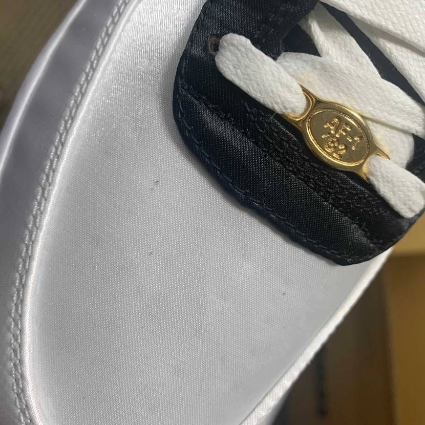 アトモスにて、AF1 HIDDEN MESSAGEを購入しました。本日家にとどい