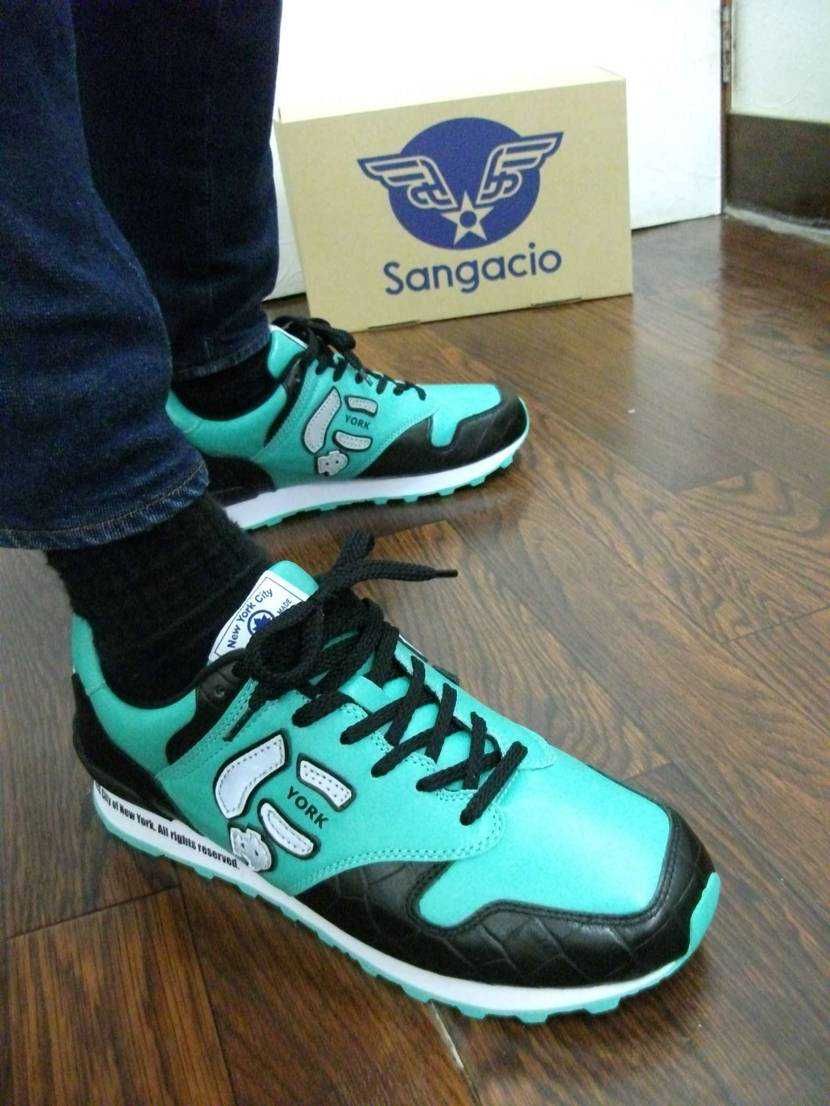 ナイキとかじゃ無くてすみません
サンガッチョの抽選限定「ティファニーカラー」