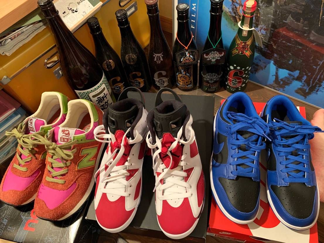 最近SNKRSで買えたDUNKとカーマイン。ストレイラッツはstockXです。日