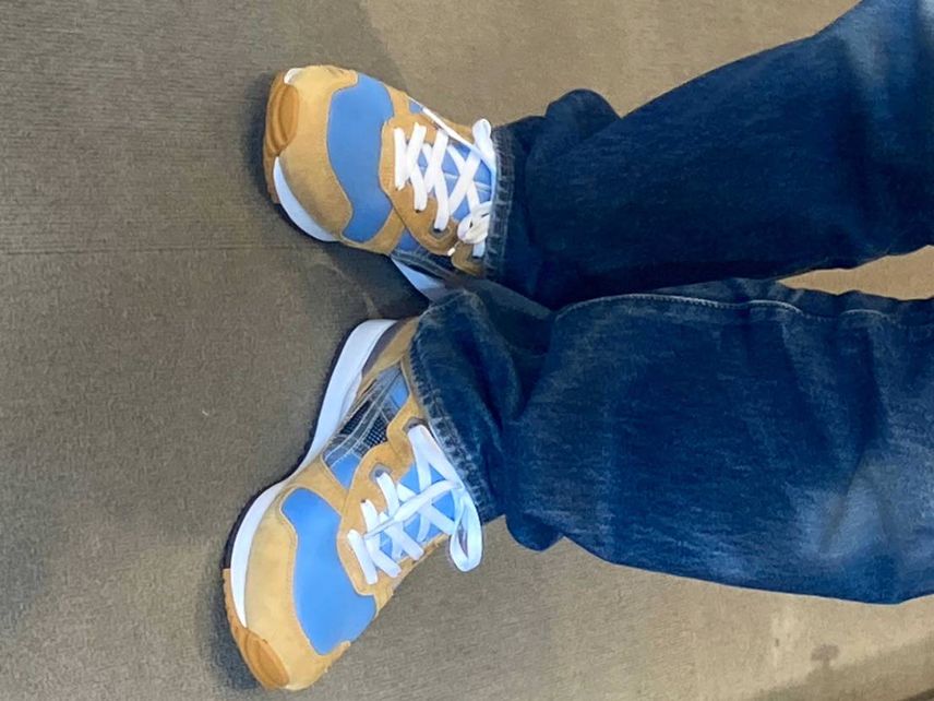 髭ミルクさんの影響で、中学生以来のASICSを購入。
良きカラーウェイ😊