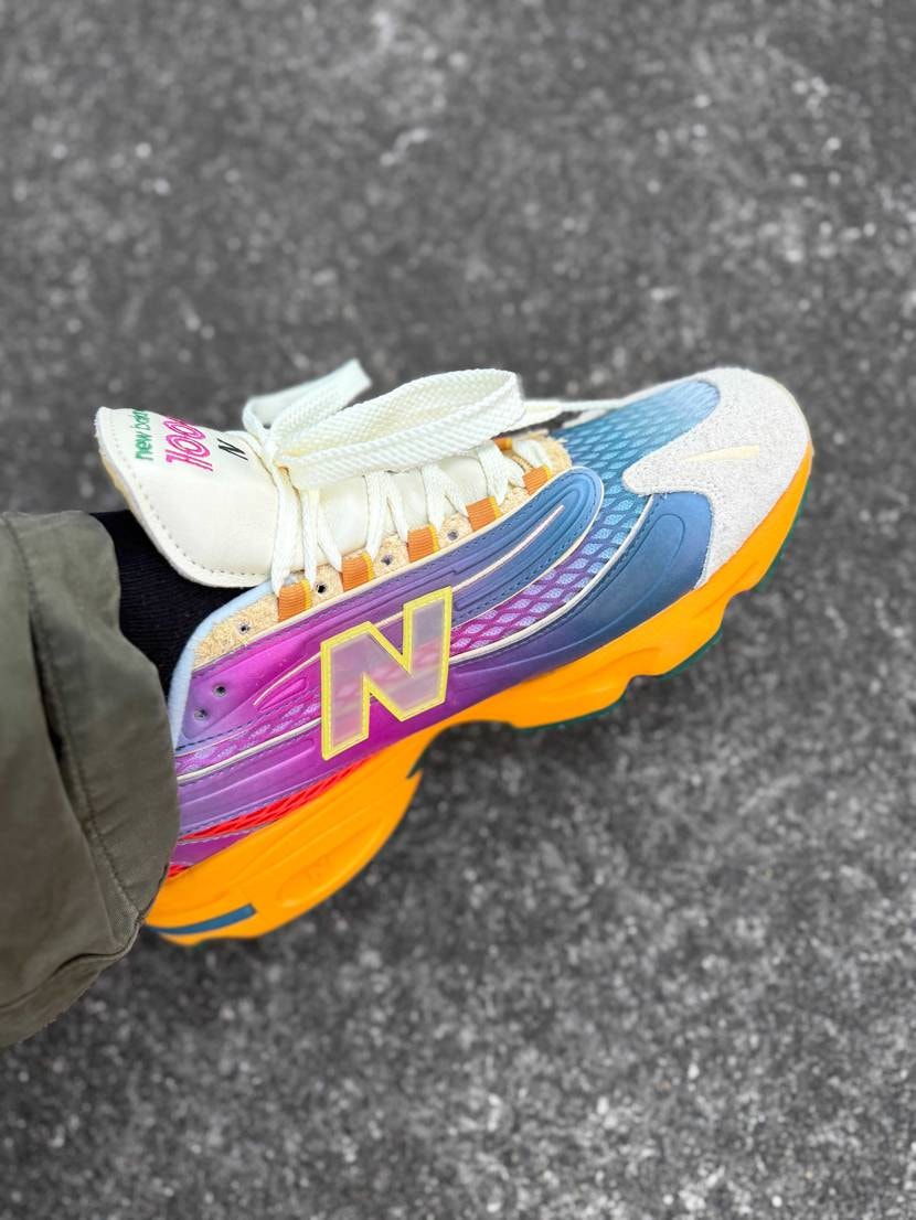 おはようございます。
クリスマスイブに購入した👟がようやく