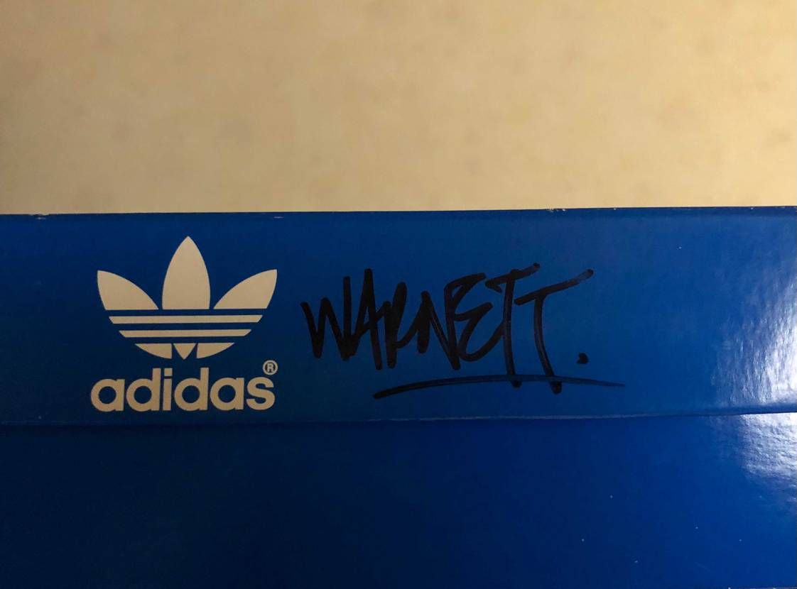 これなんて書いてあるかわかる方いませんか？