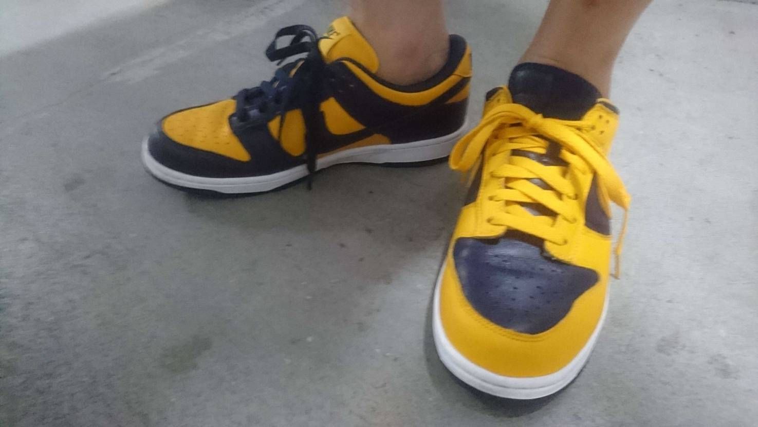 今日のスニーカーはNIKEiDでオーダーしたダンクでした。ミシガンカラーと反転カ