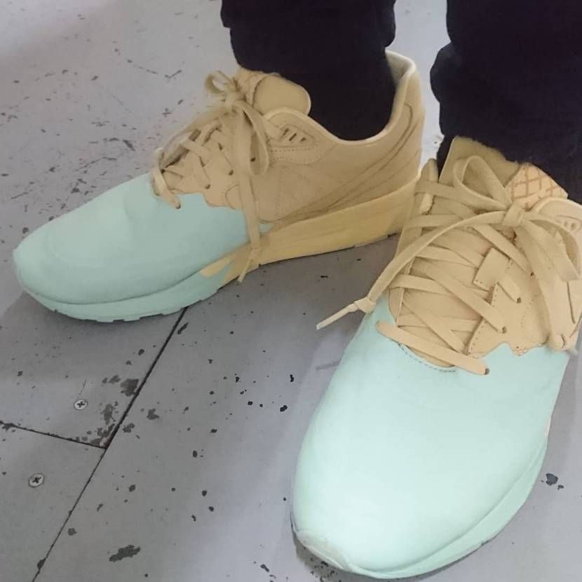 昨日のスニーカーはle coq sportif LCS R800 NUBUCK 