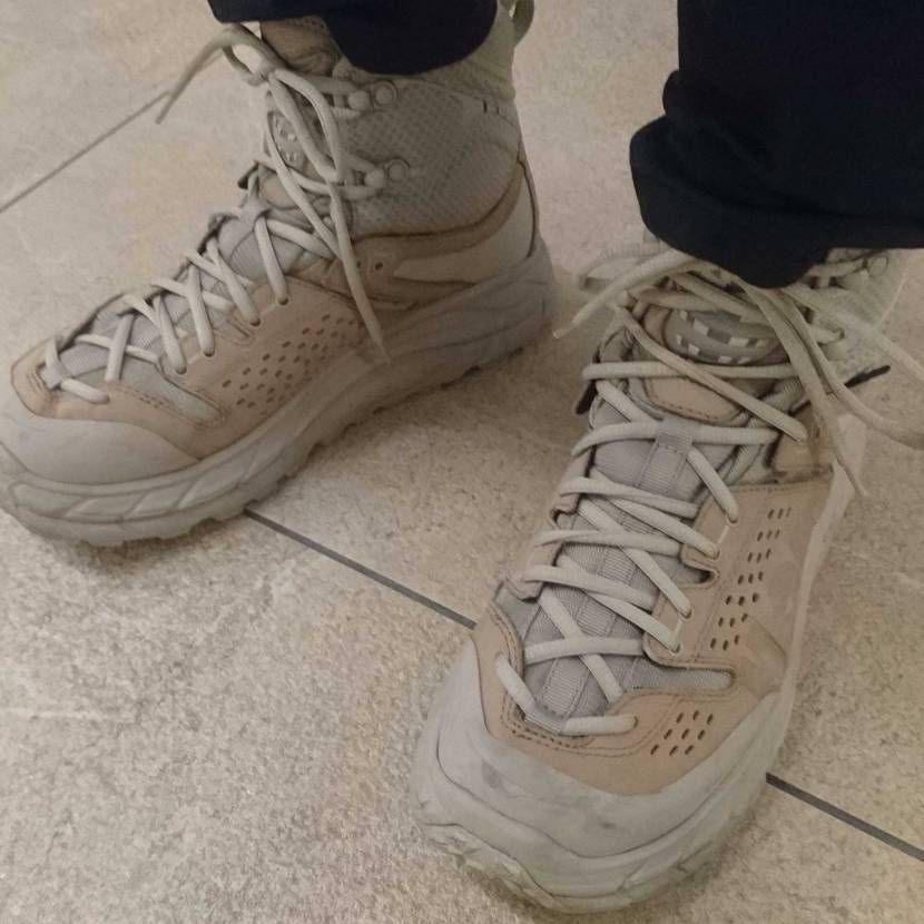 昨日のトレッキングシューズはHOKA ONE ONE TOR ULTRA HI 