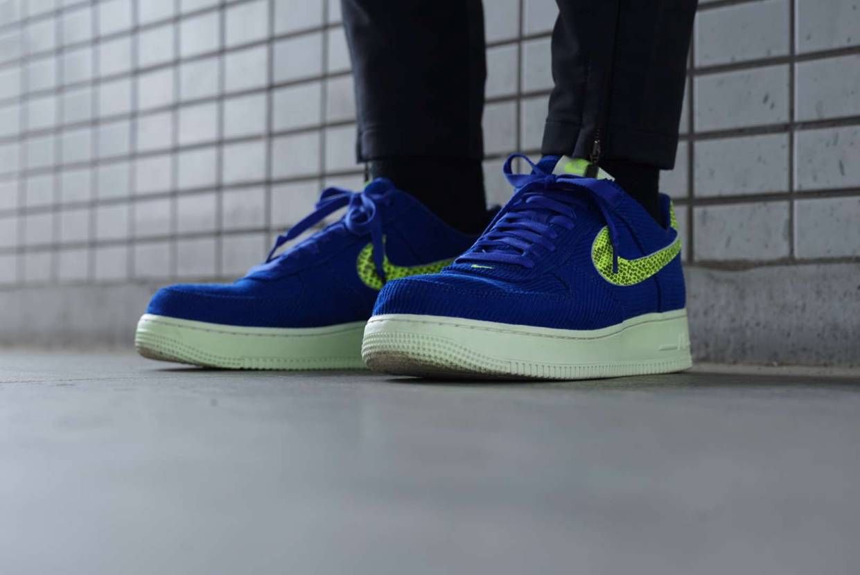 今日のスニーカー
OLIVIA KIM × NIKE W AIR FORCE 1