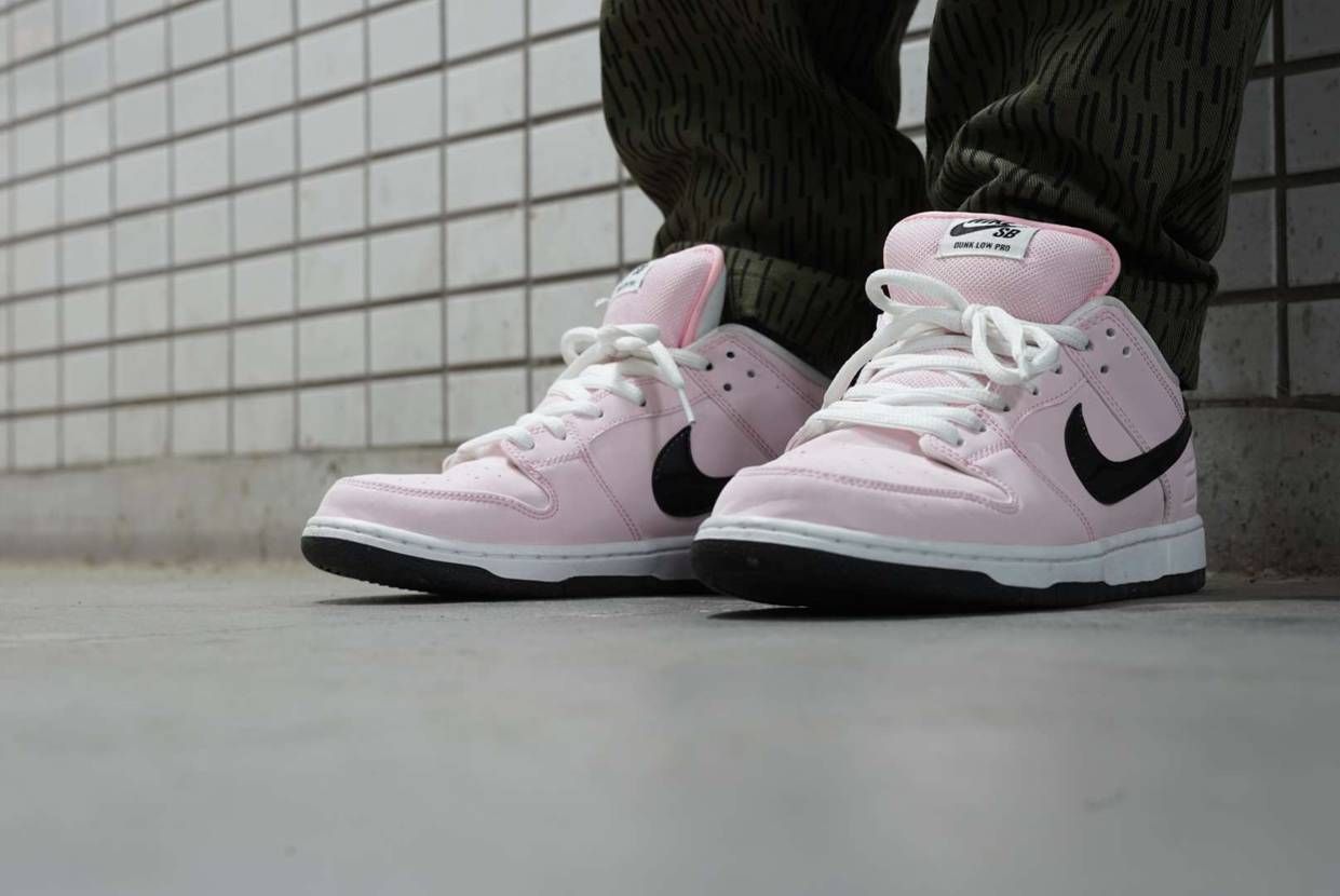 今日のスニーカー
NIKESB DUNK LOW PREMIUM PINKBOX