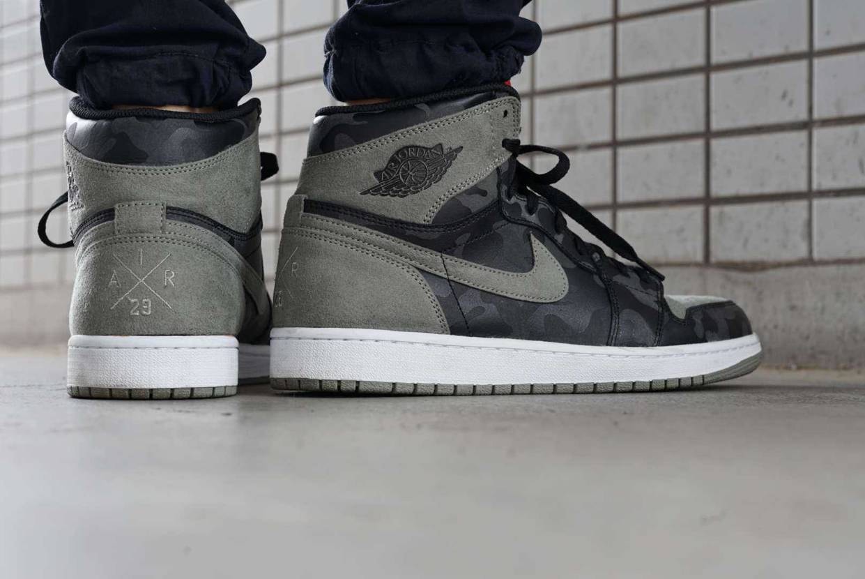 今日のスニーカー
NIKE AIR JORDAN 1 RET