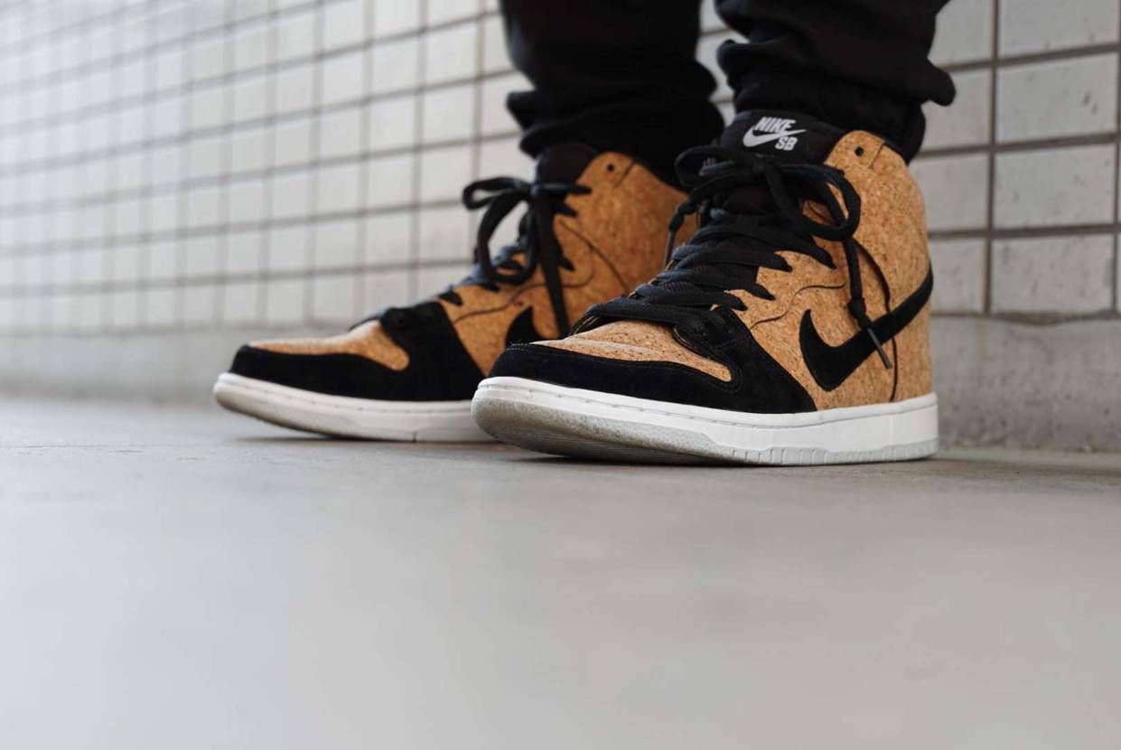 今日のスニーカー
NIKE DUNK HIGH PREMIUM SB CORK