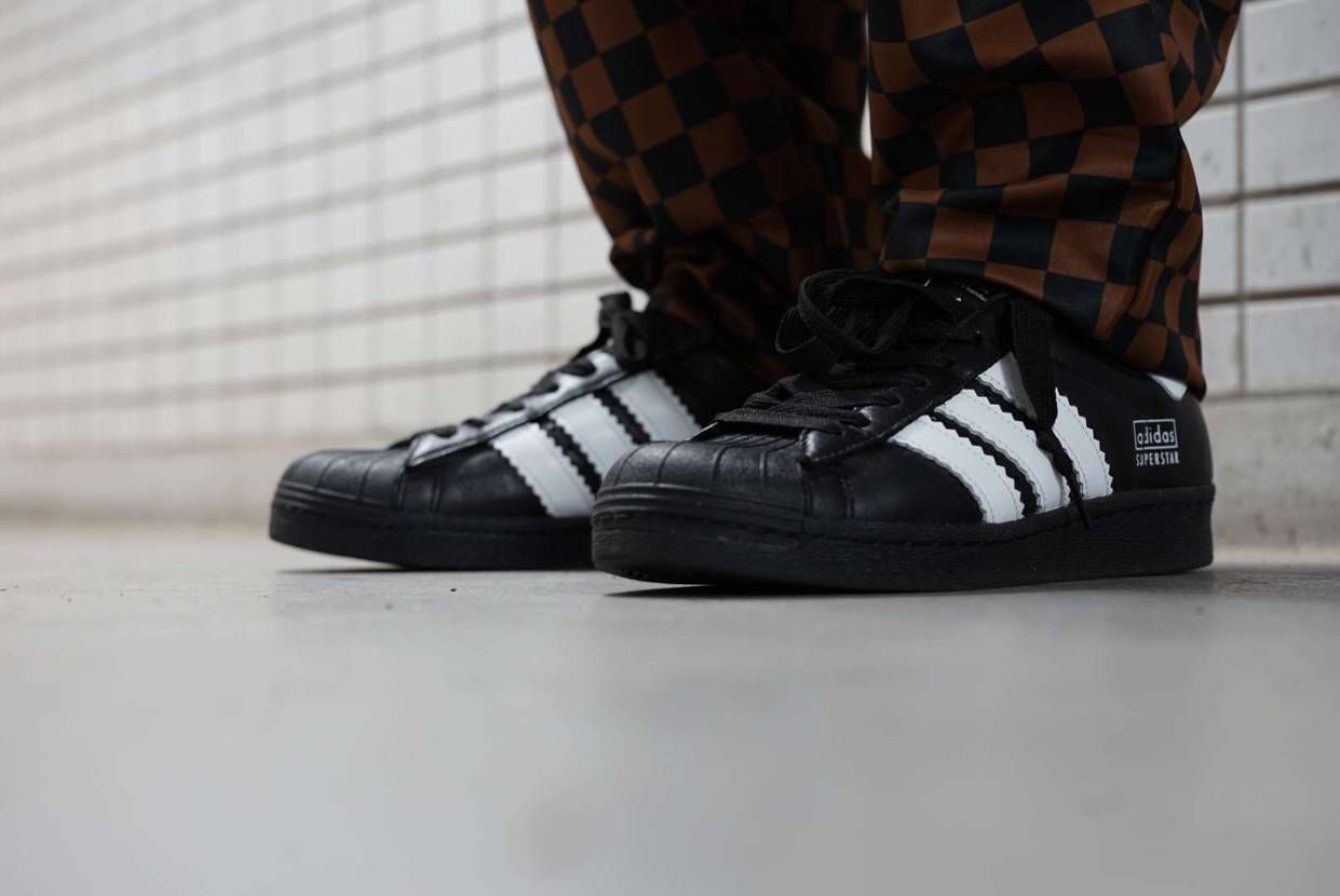 今日のスニーカー
ADIDAS ORIGINALS SUPERSTAR 80s