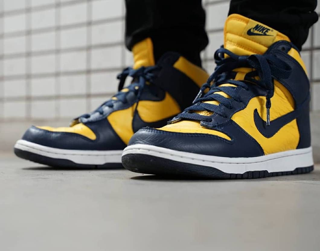 今日のスニーカー
NIKE DUNK HI RETRO QS MICHIGAN 
