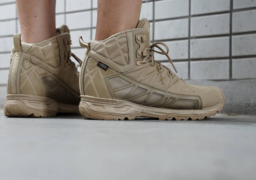 今日のスニーカー
THE NORTH FACE Traver