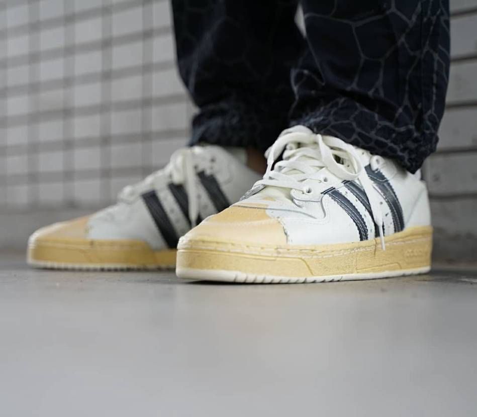 今日のスニーカー
ADIDAS ORIGINALS RIVALRY LO SS