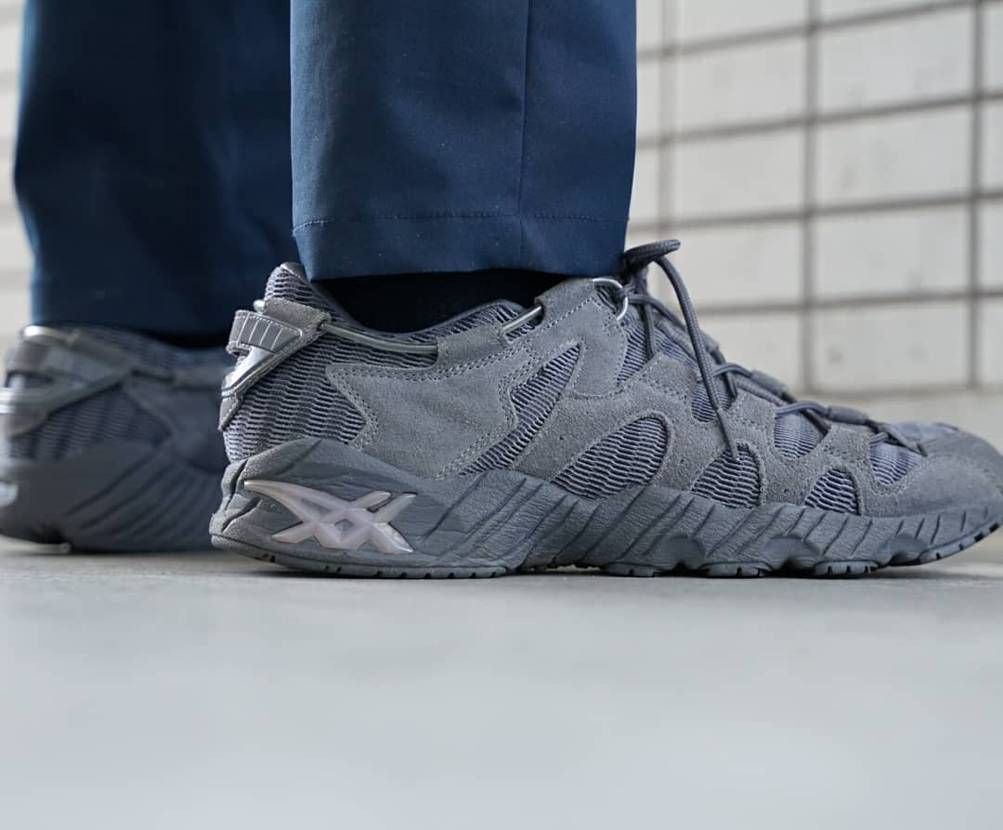今日のスニーカー
ASICS TIGER GEL-MAI