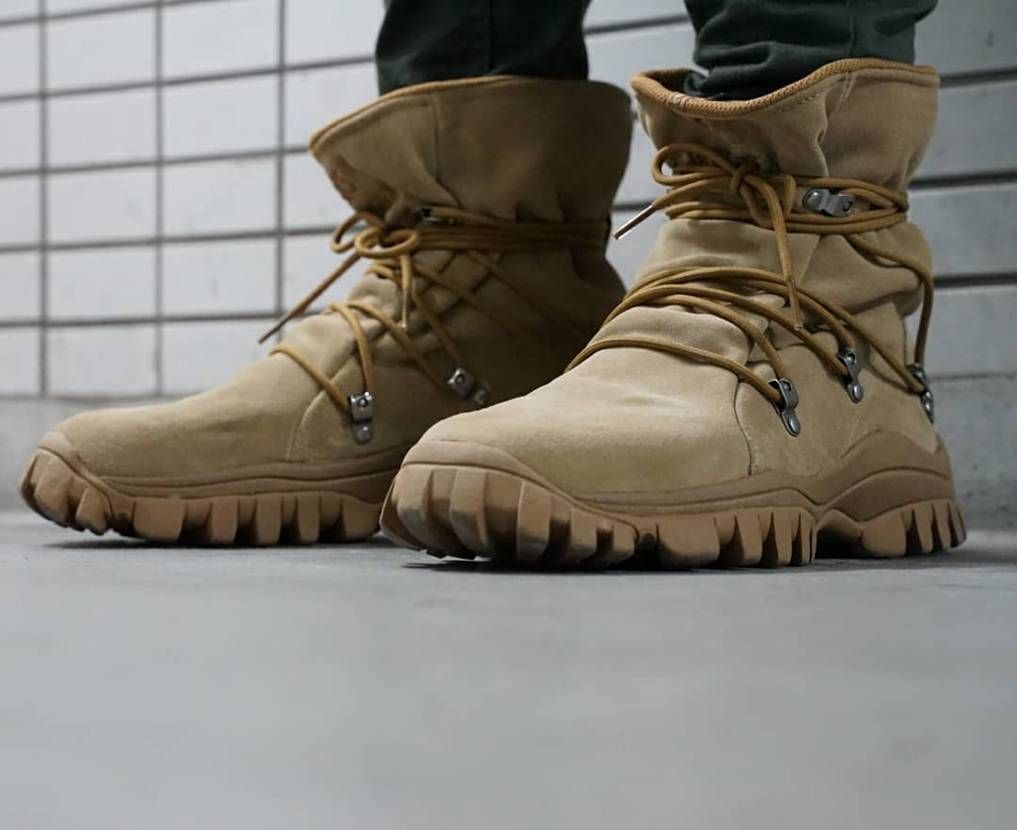 今日のスニーカー
NONNATIVE × ASICSTIGER GEL-YETI