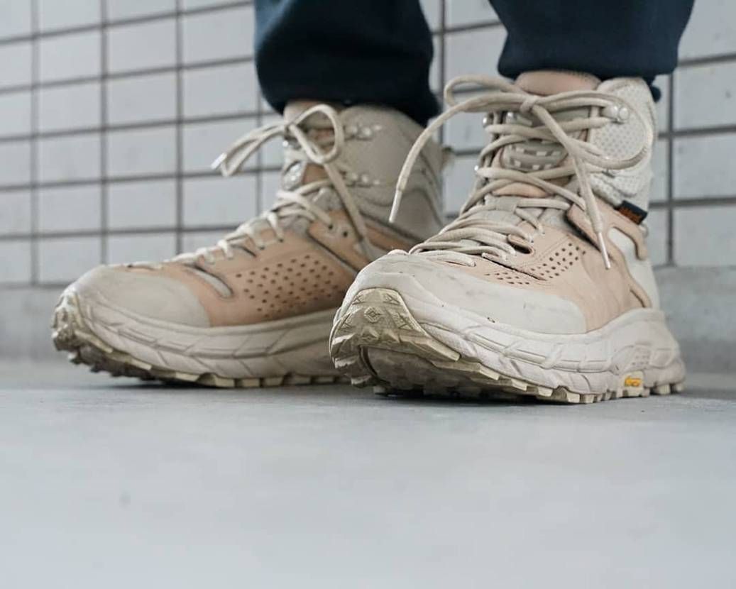 今日のスニーカー
2021年1月13日
HOKA ONE ONE TOR ULT