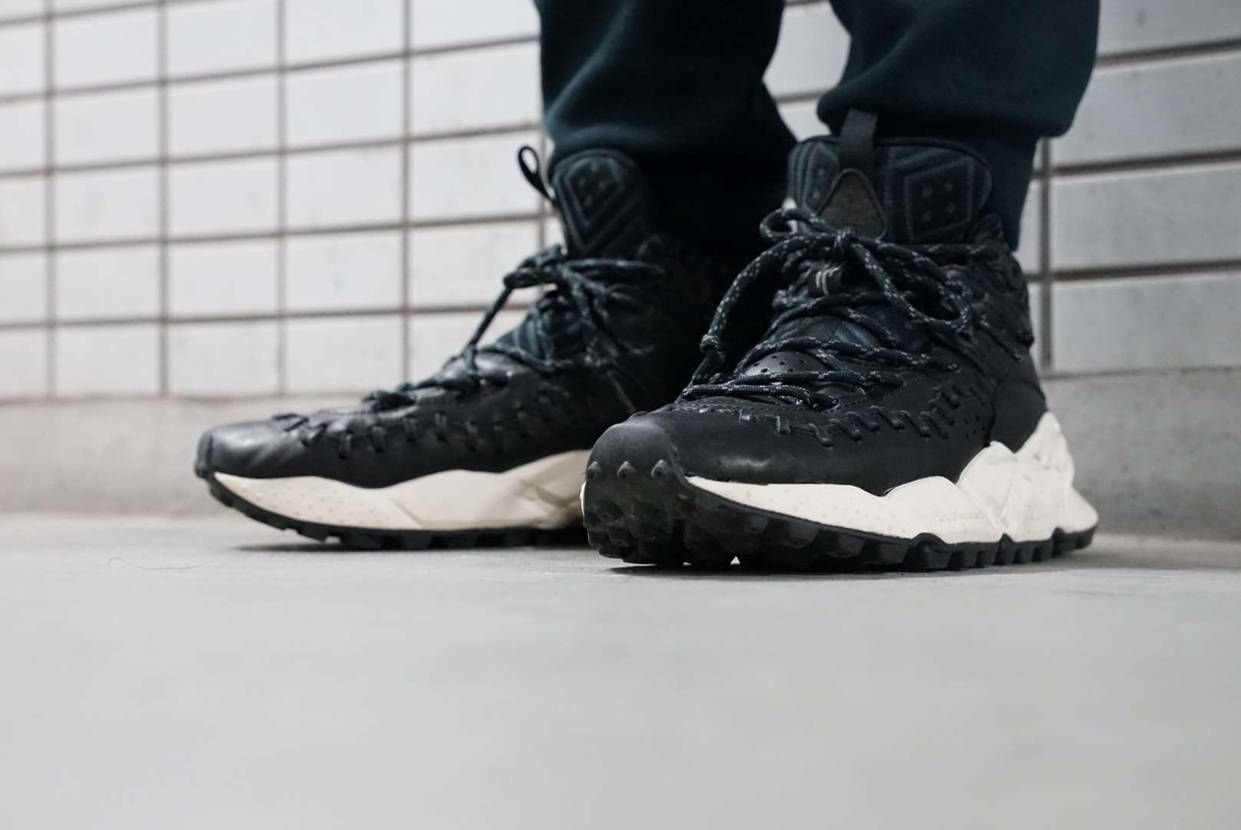 昨日の今日のスニーカー
2021年1月18日
Flower MOUNTAIN M