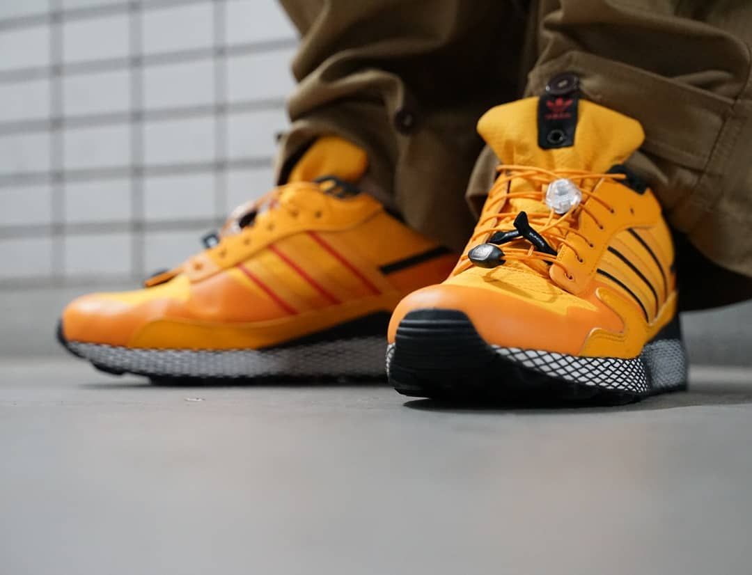 昨日の今日のスニーカー
2021年3月28日
Livestock x adida