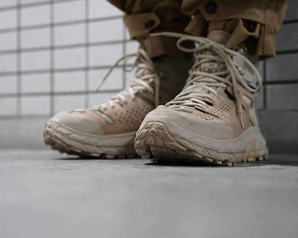 今日のスニーカー
2021年4月17日
HOKA ONE ONE TOR ULT