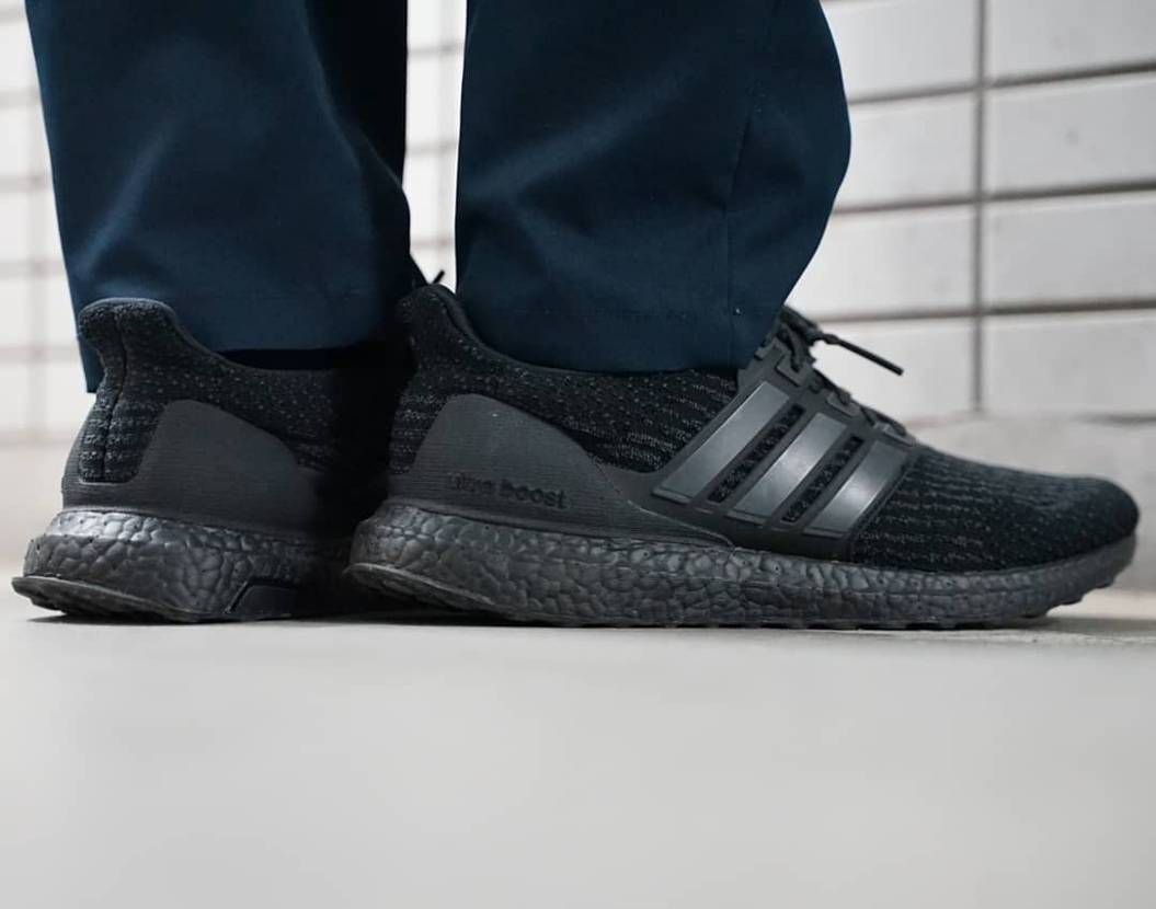 昨日の今日のスニーカー
2021年6月28日
adidas 