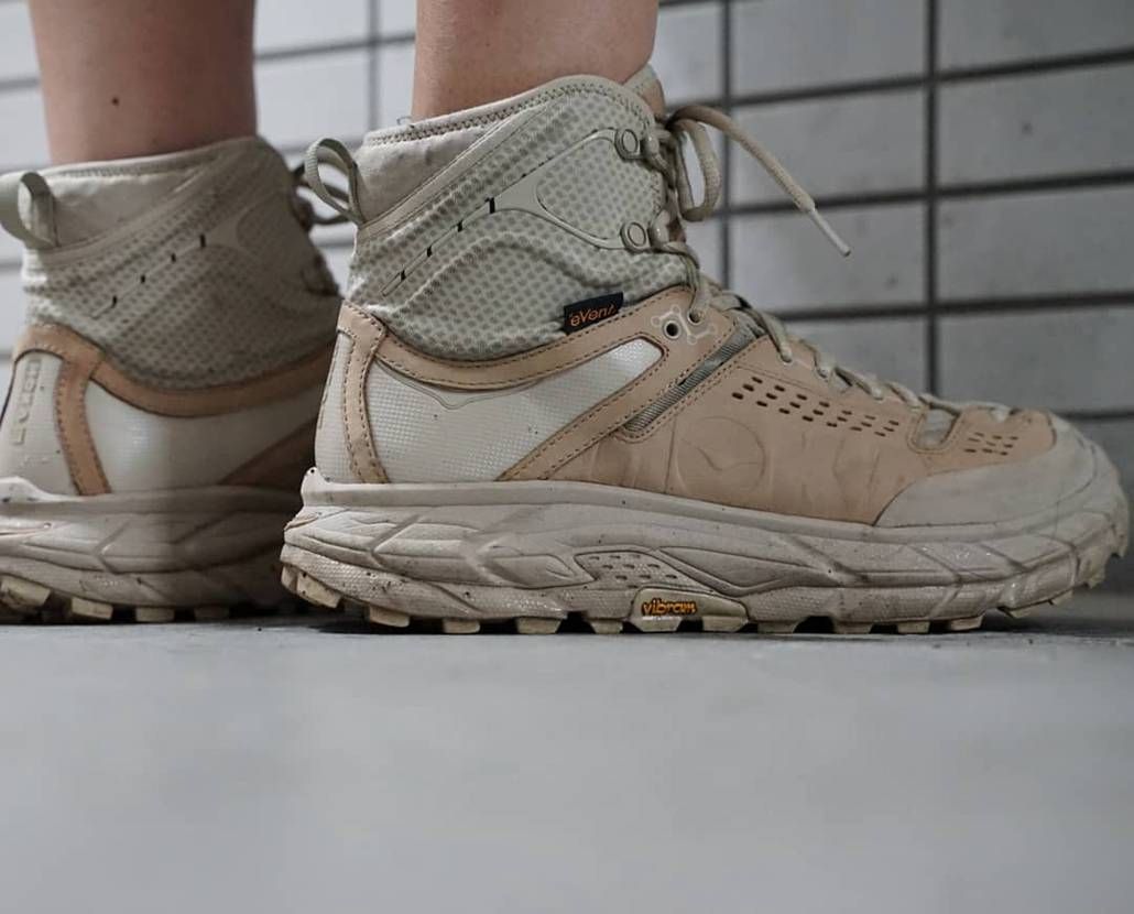 昨日の今日のスニーカー
2021年7月1日
HOKA ONE