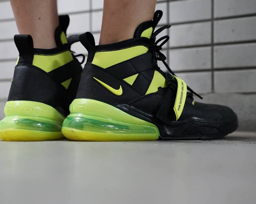 今日のスニーカー
2021年7月4日
NIKE AIR FO