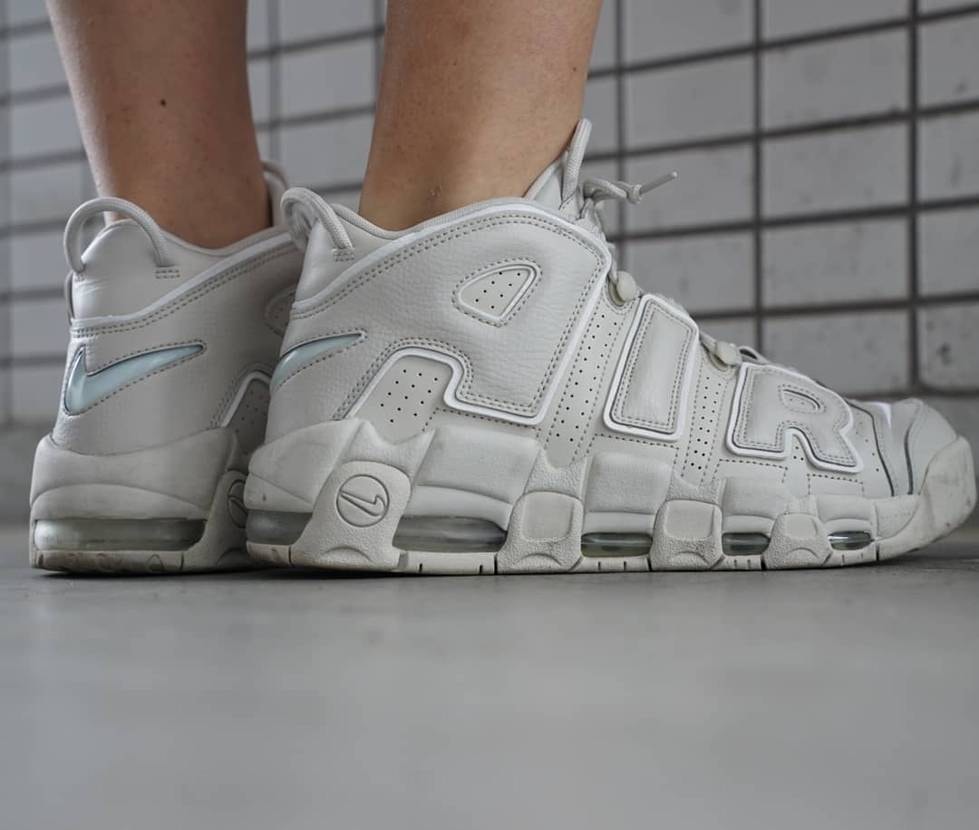 今日のスニーカー
2021年7月15日
NIKE AIR M