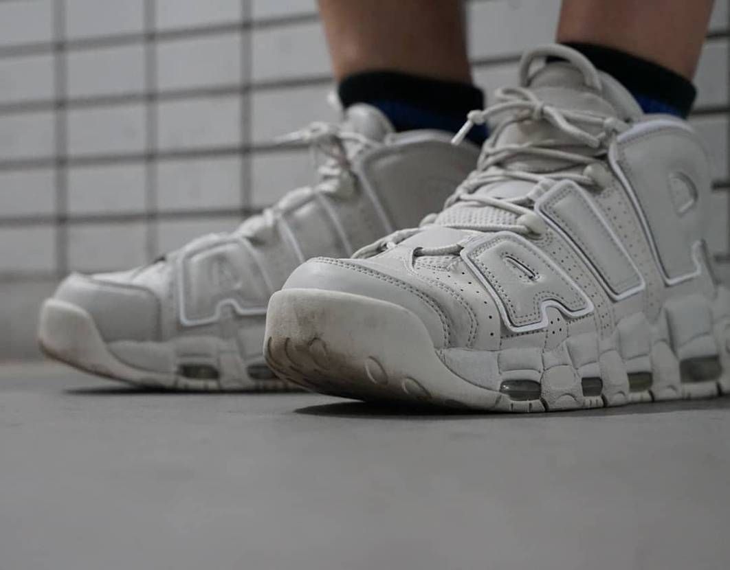 今日のスニーカー
2021年8月11日
NIKE AIR MORE UPTEMP